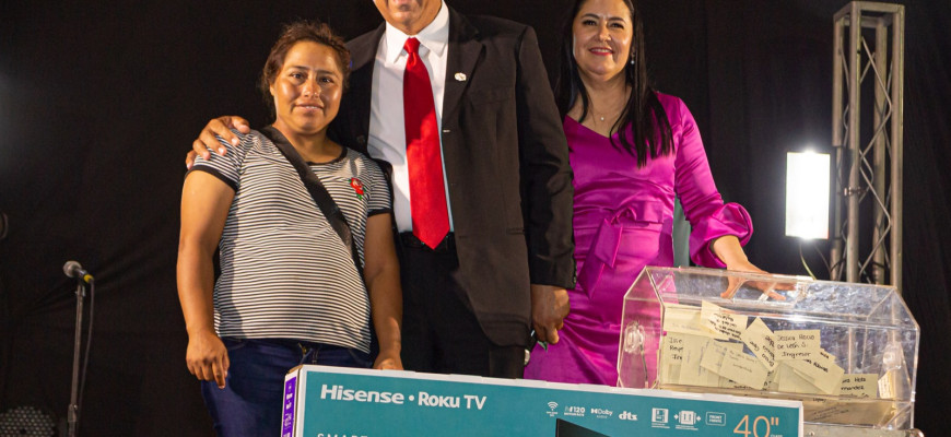 Festejan alcalde Mario Lopez y Marsella Huerta, a madres trabajadoras del Gobierno Municipal
