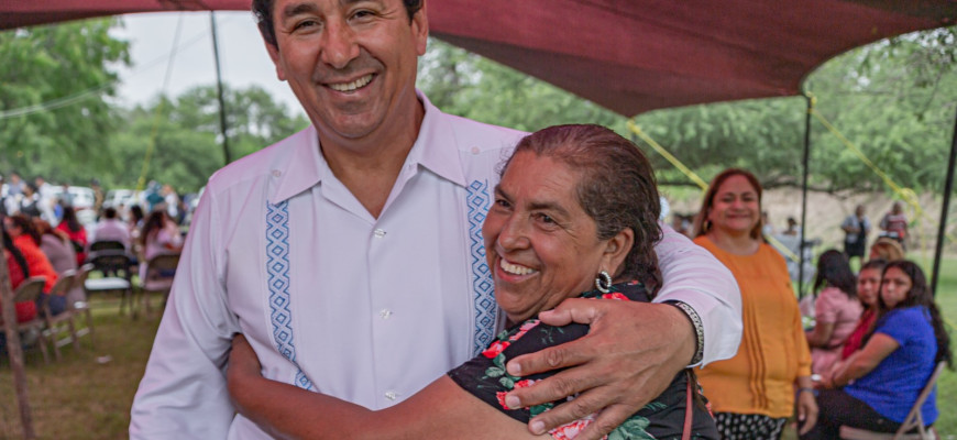 Sostiene Alcalde Mario López encuentro con presidentas de colonia; les festeja Día de las Madres